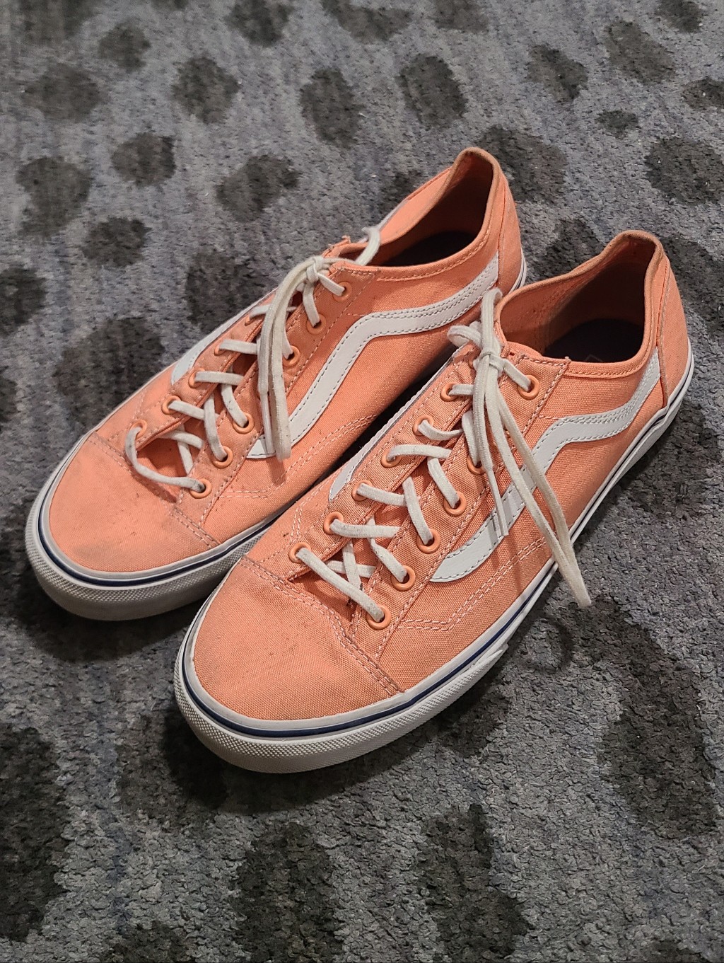 Vans Peach Lace Up Sneakers Sz 10